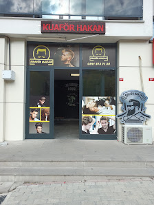Kuaför Hakan’ın Melikgazi Caddesi’ndeki dükkân girişi ve tabelası